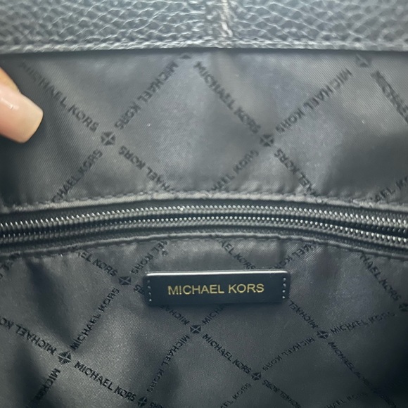 Michael Kors Black Pebbled Leather Satchel Bag - Picture 7 of 10